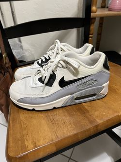 Nike Air Max 90 Women’s 7.5