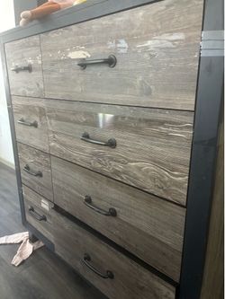 Dresser