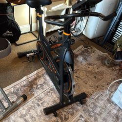 UREVO Indoor Cycling Bike 