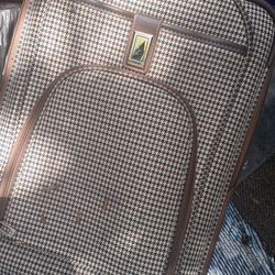 LONDON FOG SUITCASE AND BIG BAG!!!