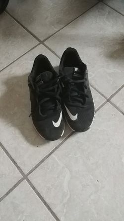 nike shoes size 1.5y