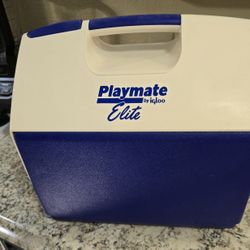 **Pre-owned Playmate by Igloo Elite Lunch Cooler, Excellent Condition, Blue