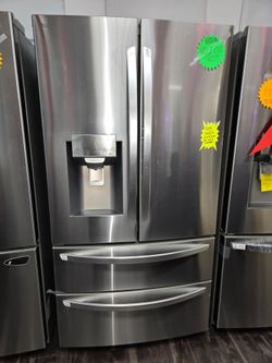 LG Stainless Steel Refrygerador 4 Puertas