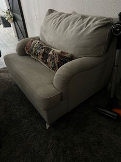 Couch/chair in great condition