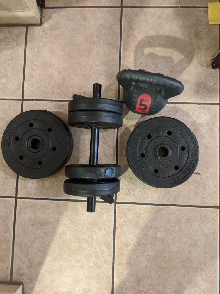 Dumbbell adjustable set + a 5lbs weight