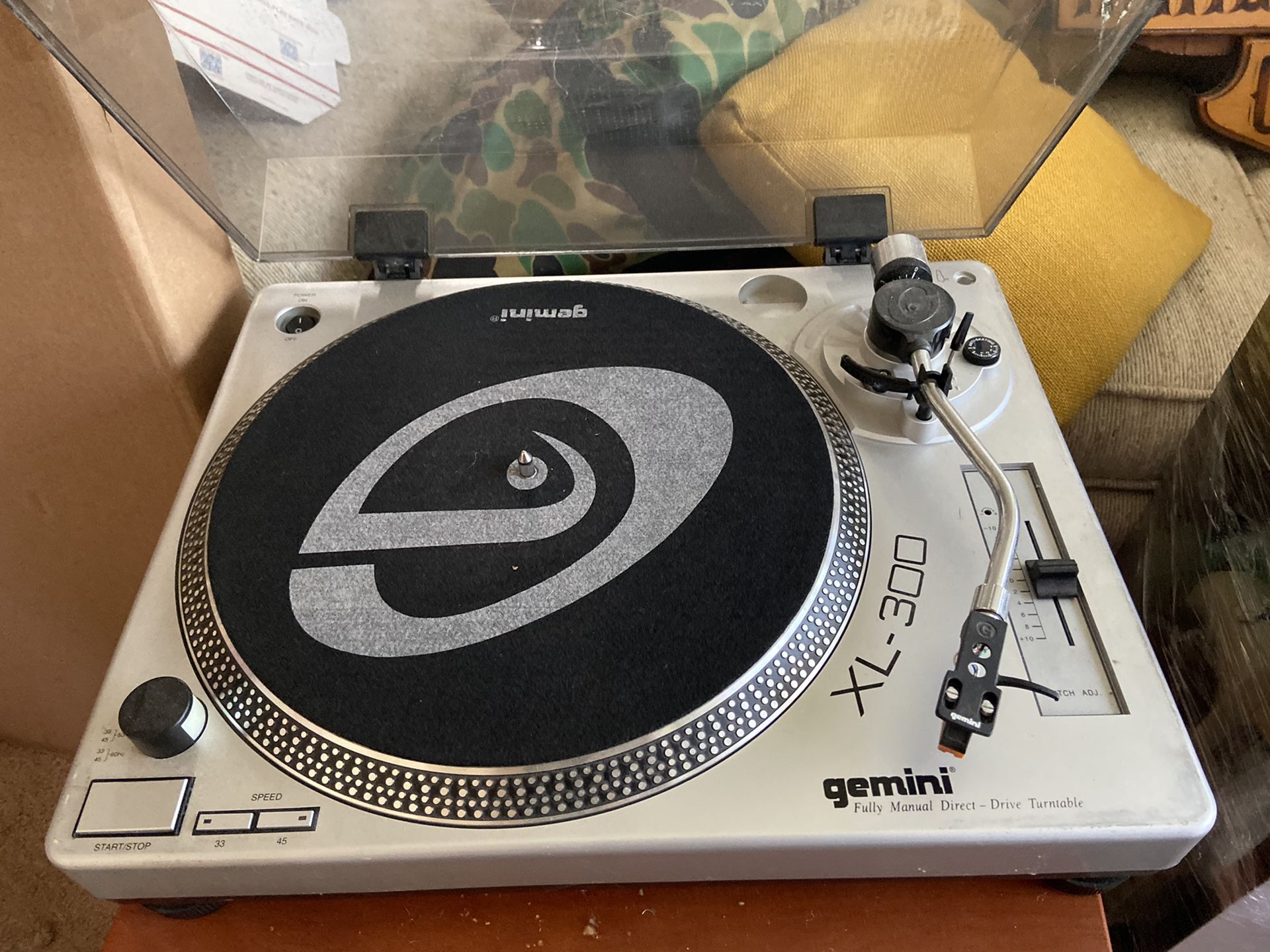 Gemini xl300 direct drive turntable record player for Sale in San