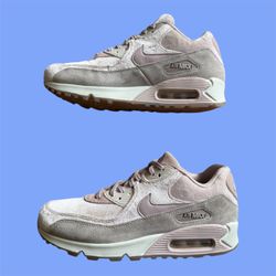 Nike Air Max 90 LX Velvet Particle Rose Women’s Size 9, Stayel Code 898512-600