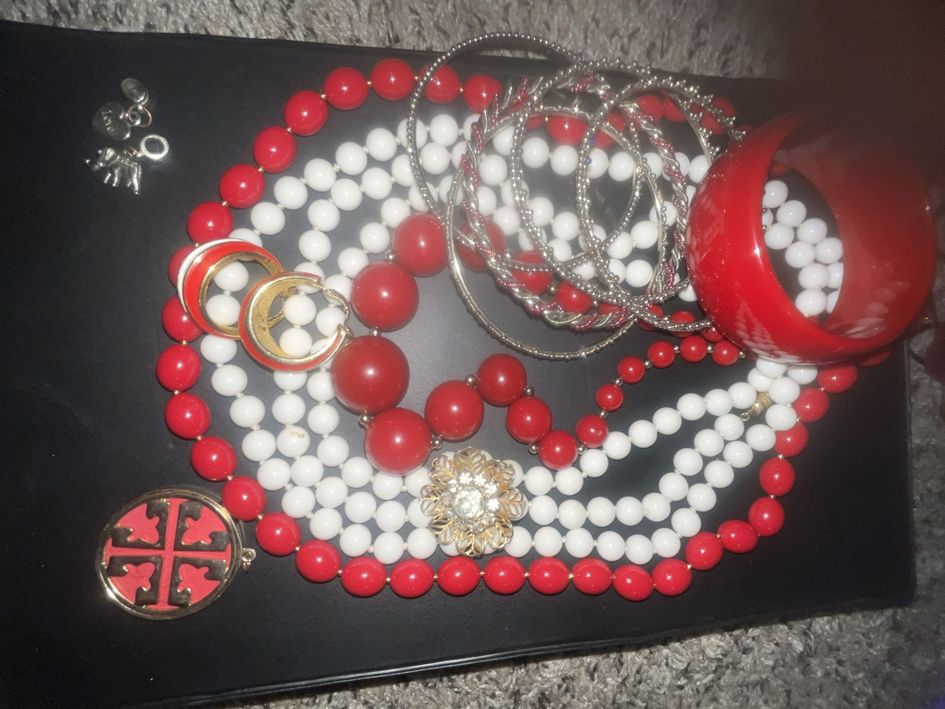 Red White And Blue Lot Of 14 $75