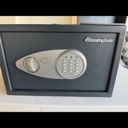 Like New Safe Box 