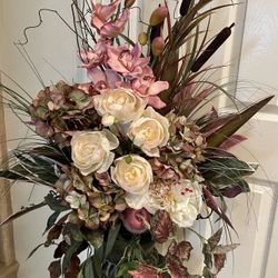 GORGEOUS  LARGE  FLOWER ARRANGEMENT