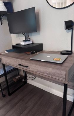 Desk & chair set