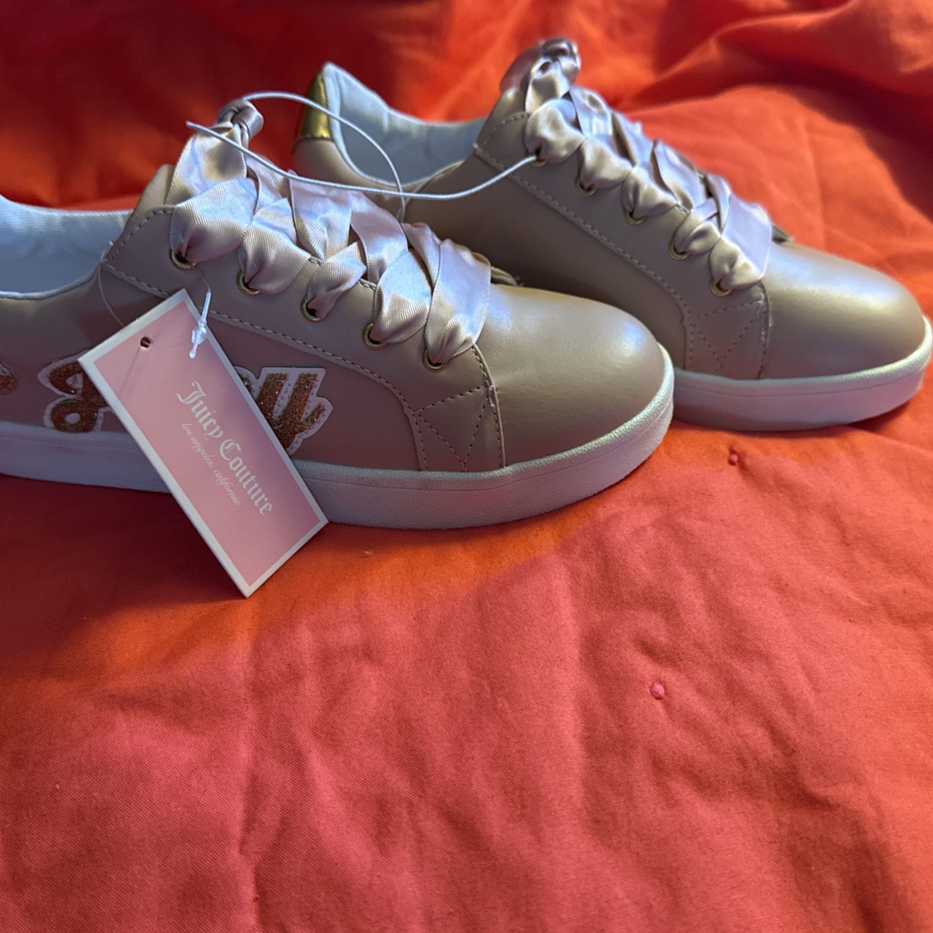 New Kids Juicy Couture Shoes, Size 4M, Color-Blush
