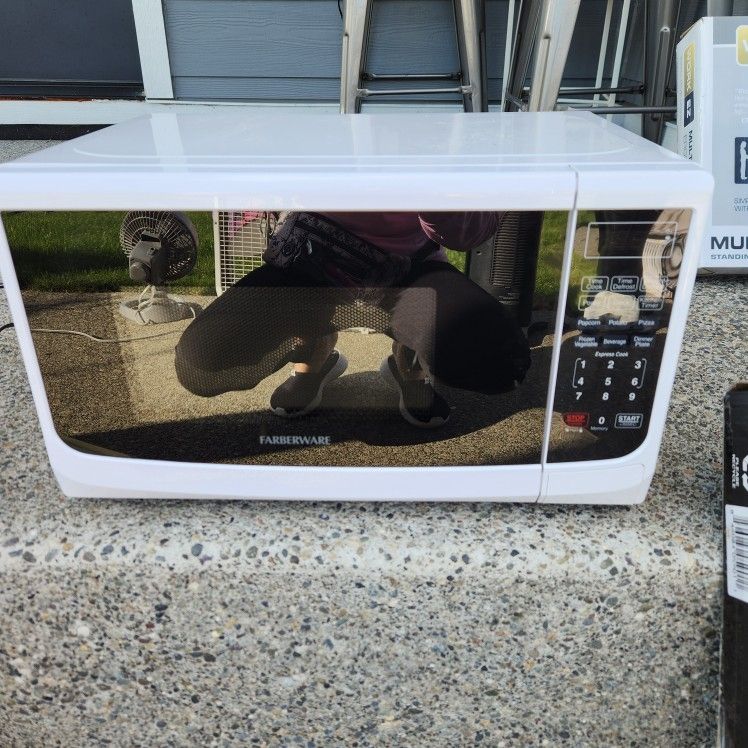 Microwave Compact Countertop
