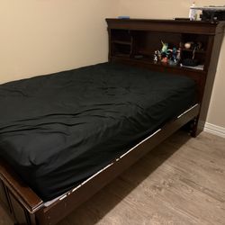 Full Size Bed Set