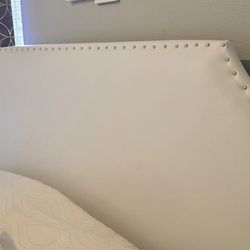 Beautiful White Queen Bed Headboard And Footboard SOLID WOOD Foundation 