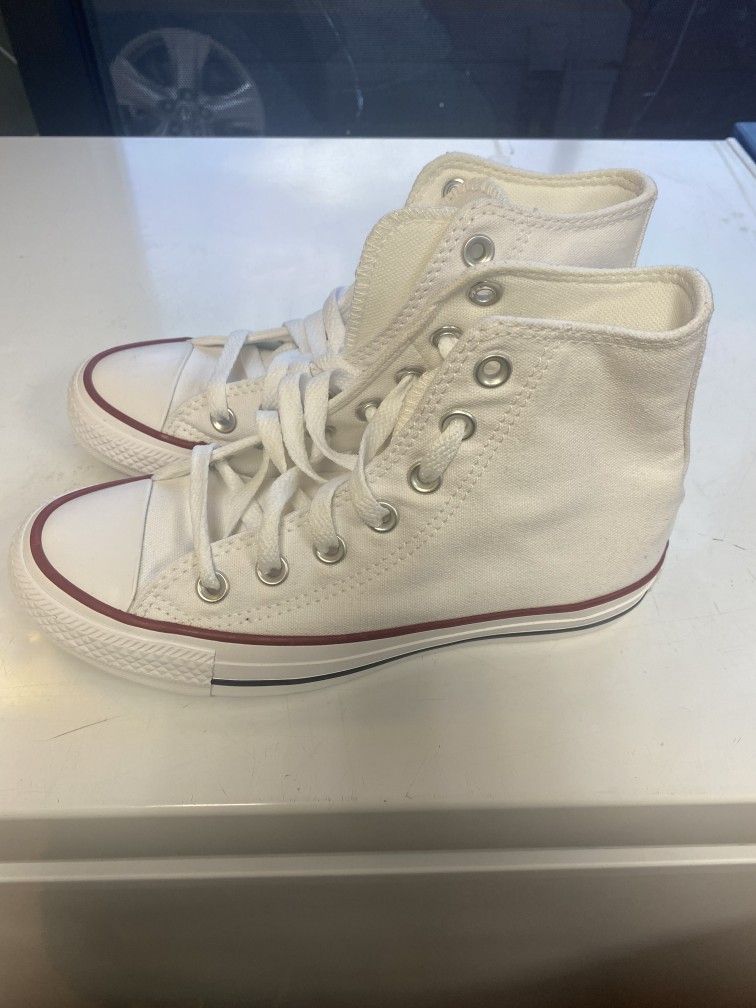 Size 3 Converse Chuck Taylor All Star High Classic White
