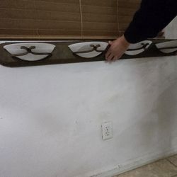 Bathroom Light Fixtute