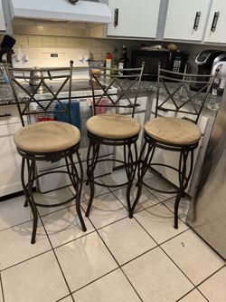 Swivel Bar Stool