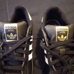 ADIDAS SNEAKERS