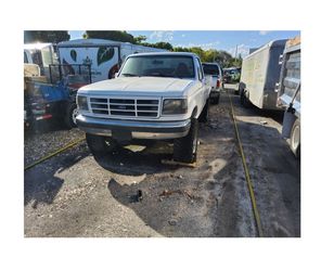 Ford F-250 Pickup Truck
