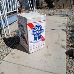 Blue Ribbon Mini Fridge Works Great