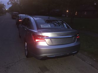 2013 Chrysler 200