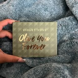 Olive You Forever Eyeshadow Palette 