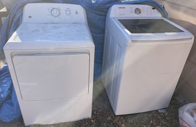 Samsung Washer And GE Dryer Read Description