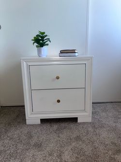 White 2-Drawer Nightstand with Gold Knobs