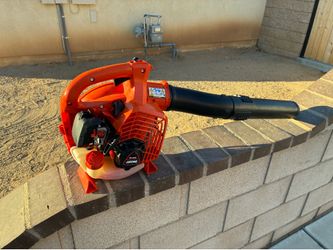 Echo gas handheld leaf blower PB2520 170MPH.  LIKE NEW. Price is Firm!