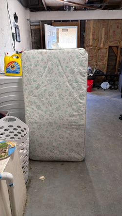 FREE CRIB MATRESS