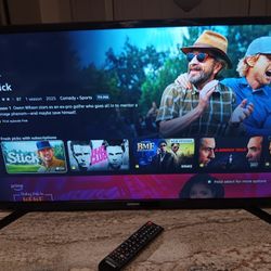 Smart Roku 32-in Just Like New With Remote $79 Firm