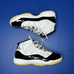 JORDAN 11 GRATITUDE Sz 5Y LIGHTLY WORN/NO BOX