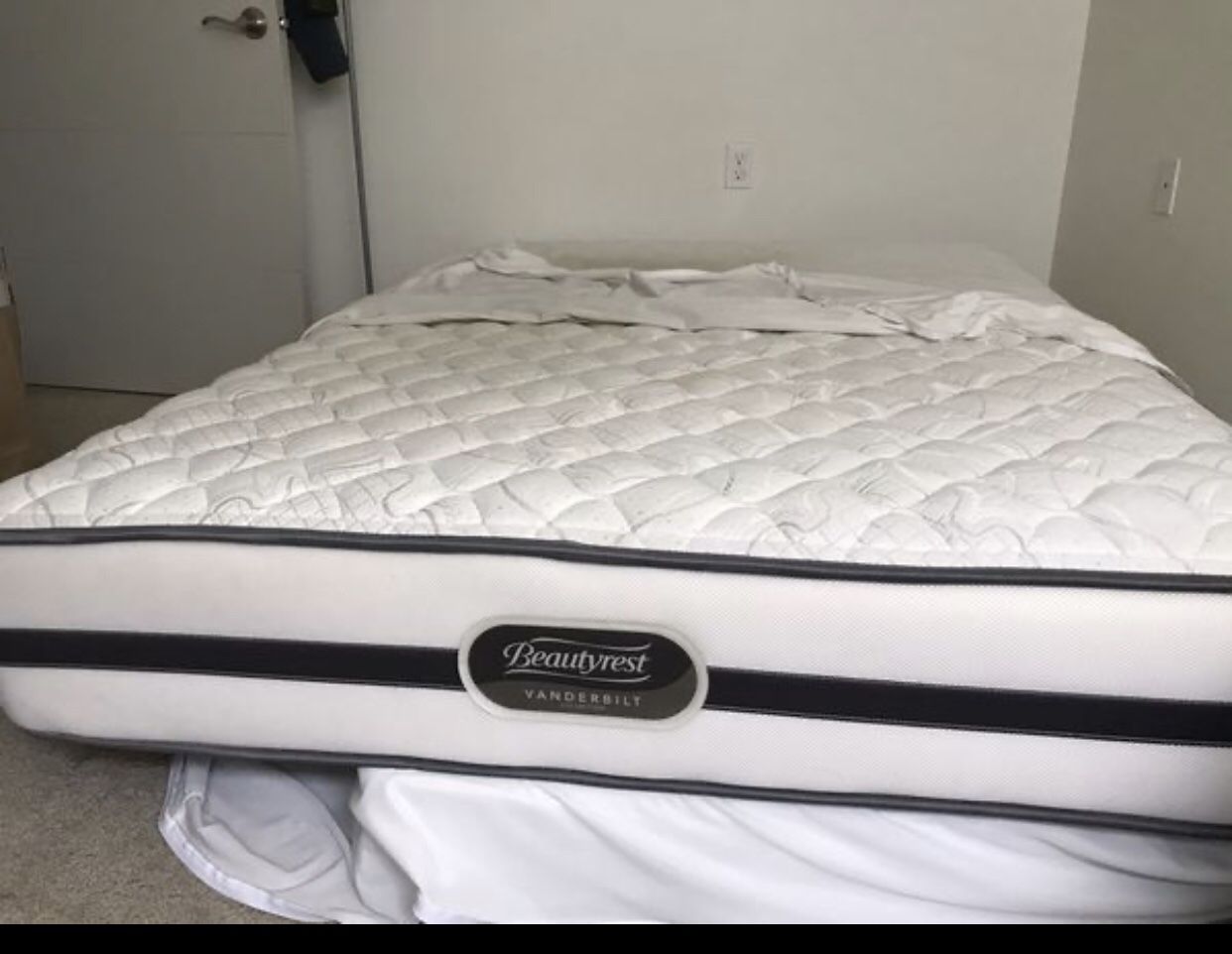 Mattress with bed frame queen size