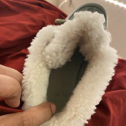 Nike fur boots