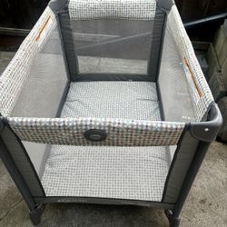 Graco Playpen 