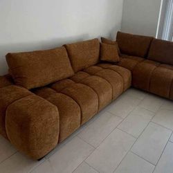 Camacho Upholstered Chaise Sectional Sofa Amber