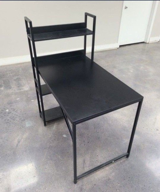 Black Desk (W 23.5" x L 39" x H 29")