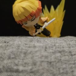 Zenitsu Figure