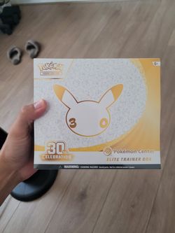 Pokemon Center 30th Anniversary ETB