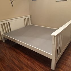 Queen Bed Frame 
