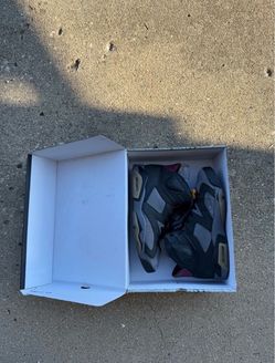 JORDAN 6 BORDEAUX SIZE 11 LIGHTLY WORN/OG BOX