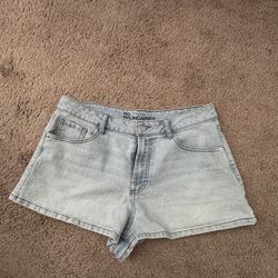 Women’s shorts