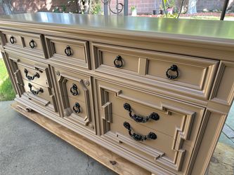 THOMASVILLE DRESSER