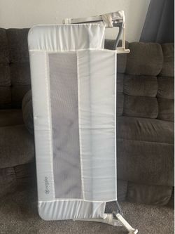 Bed guard/rail