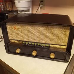 Wards Airline Twin Speakera Radio 