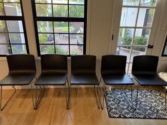 5 Dining Chairs in Good Condition