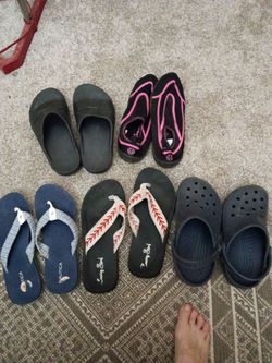 5 pairs of Mens Sandals