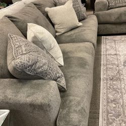 Soletren Gray Living Room Set Sofa And Loveseat 