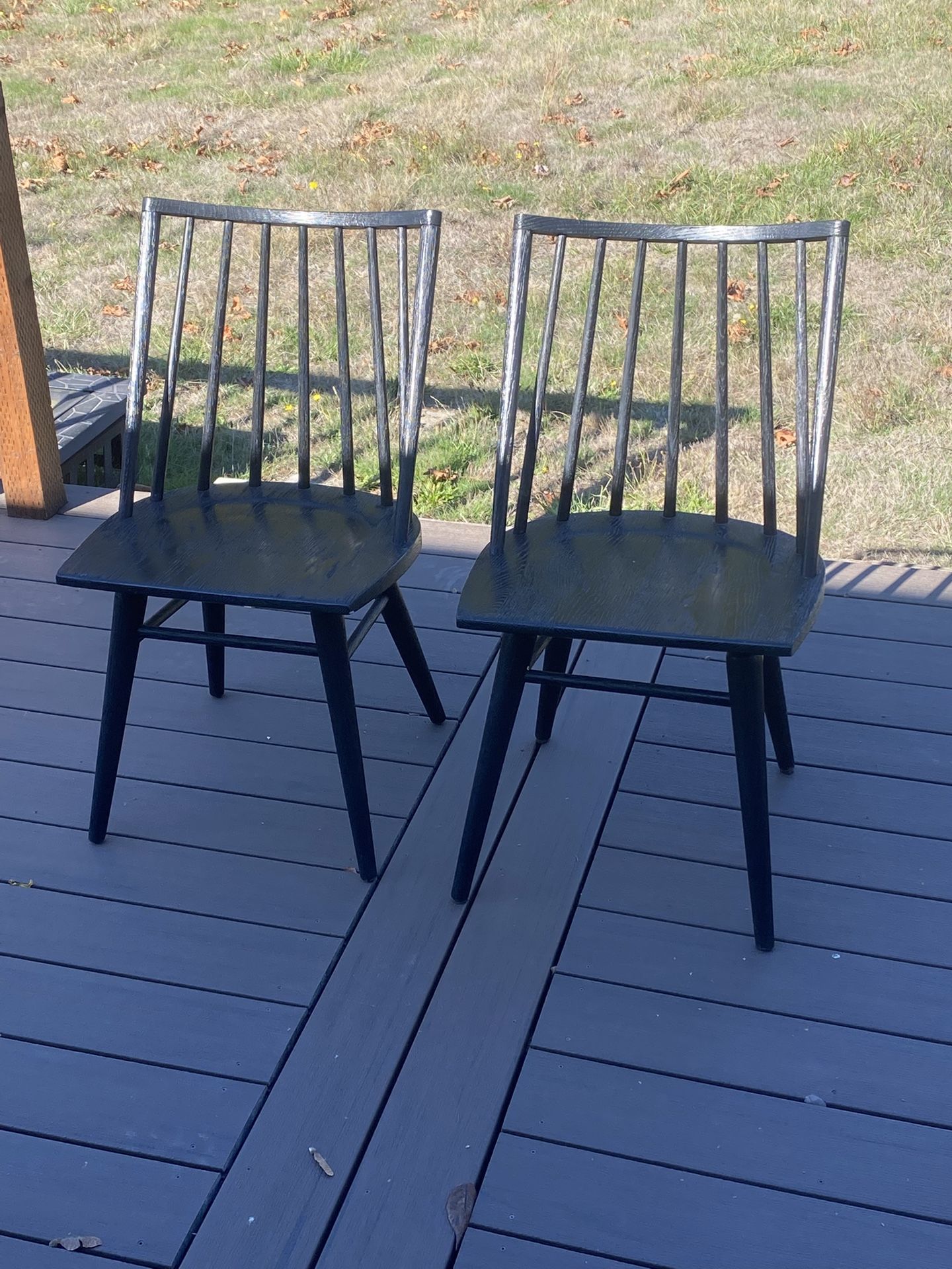Lewis Windsor 4 Black Oak Chairs